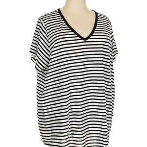 NWT Torrid Black White Stripe Girlfriend Signature Jersey V-Neck Tee Size 5X